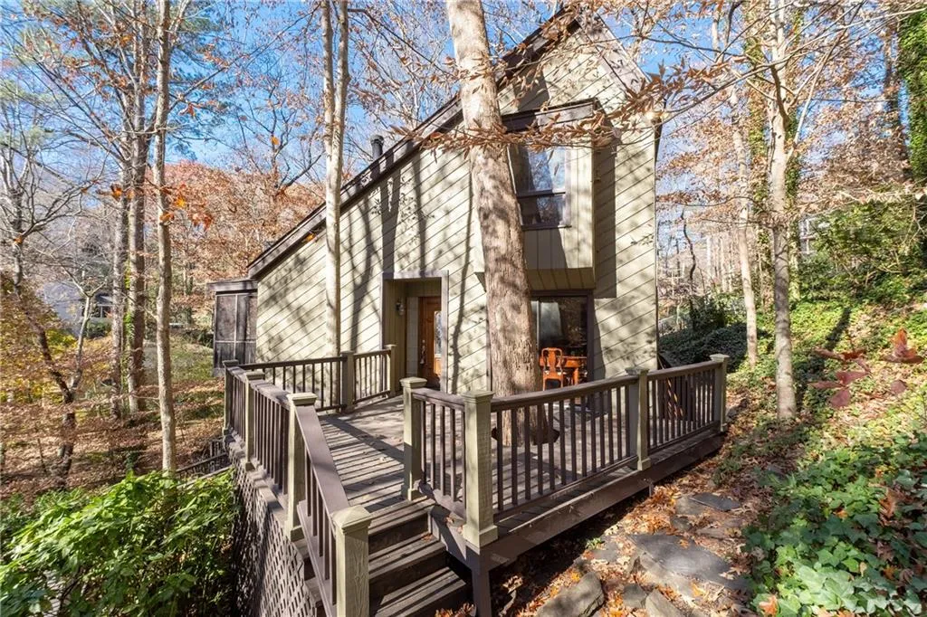 510 Forest Valley Road, Atlanta, Georgia 30342, 3 Bedrooms Bedrooms, ,3 BathroomsBathrooms,Residential,Sold,510 Forest Valley Road,7494537