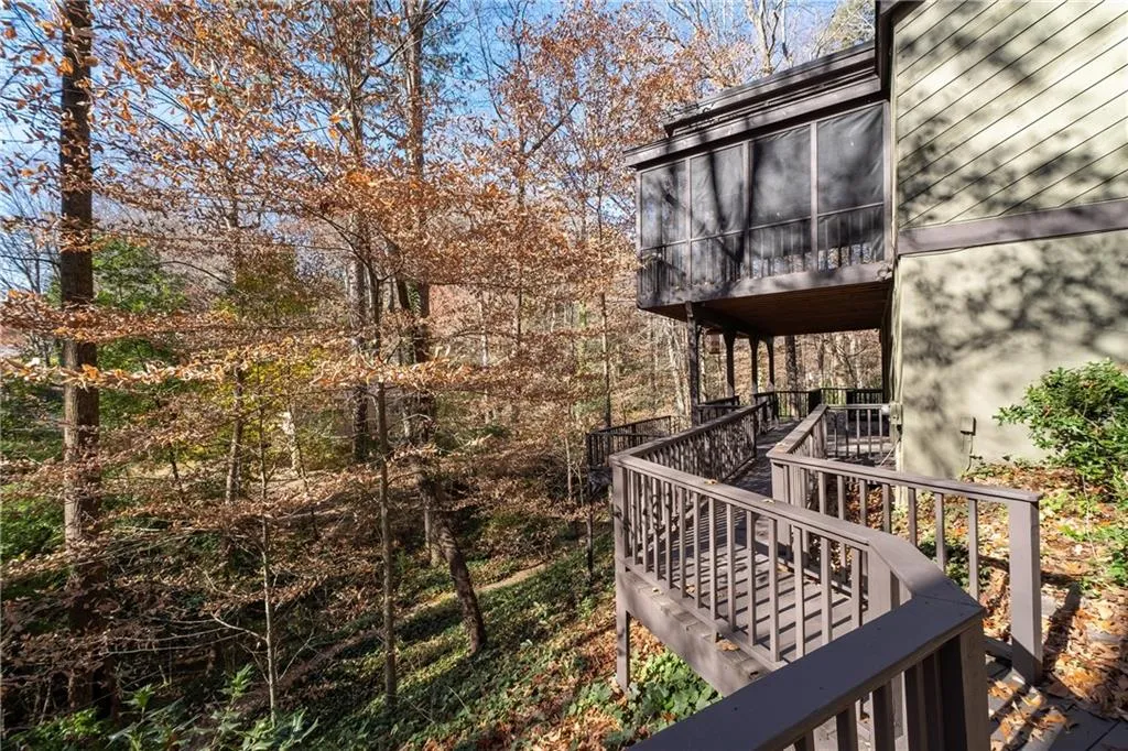 510 Forest Valley Road, Atlanta, Georgia 30342, 3 Bedrooms Bedrooms, ,3 BathroomsBathrooms,Residential,Sold,510 Forest Valley Road,7494537