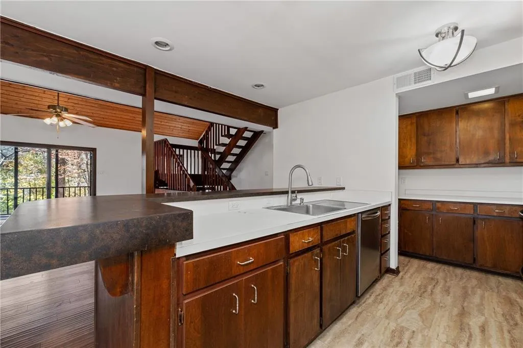 510 Forest Valley Road, Atlanta, Georgia 30342, 3 Bedrooms Bedrooms, ,3 BathroomsBathrooms,Residential,Sold,510 Forest Valley Road,7494537