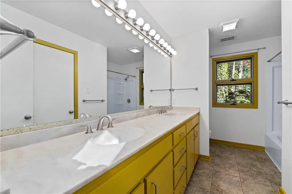 510 Forest Valley Road, Atlanta, Georgia 30342, 3 Bedrooms Bedrooms, ,3 BathroomsBathrooms,Residential,Sold,510 Forest Valley Road,7494537