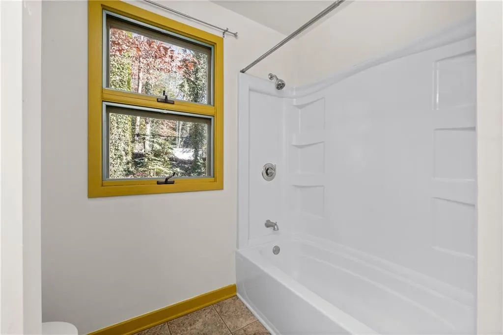 510 Forest Valley Road, Atlanta, Georgia 30342, 3 Bedrooms Bedrooms, ,3 BathroomsBathrooms,Residential,Sold,510 Forest Valley Road,7494537