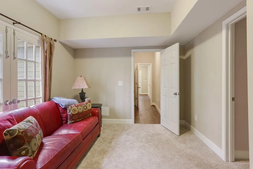 7155 Roswell Road Unit 53, Sandy Springs, Georgia 30328, 4 Bedrooms Bedrooms, ,3 BathroomsBathrooms,Residential,Sold,7155 Roswell Road Unit 53,6106871