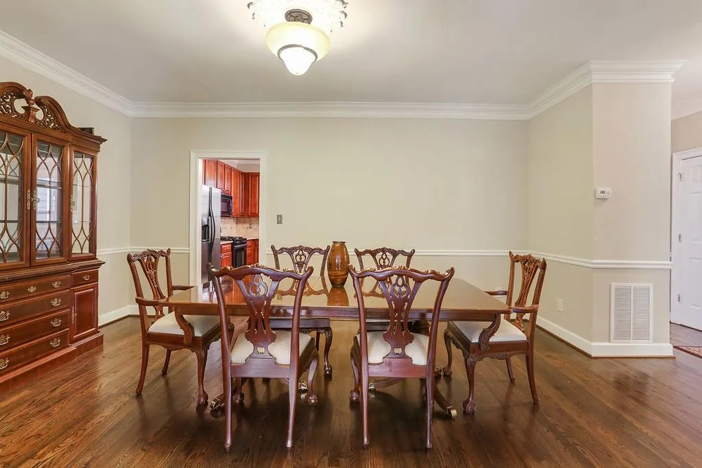 7155 Roswell Road Unit 53, Sandy Springs, Georgia 30328, 4 Bedrooms Bedrooms, ,3 BathroomsBathrooms,Residential,Sold,7155 Roswell Road Unit 53,6106871