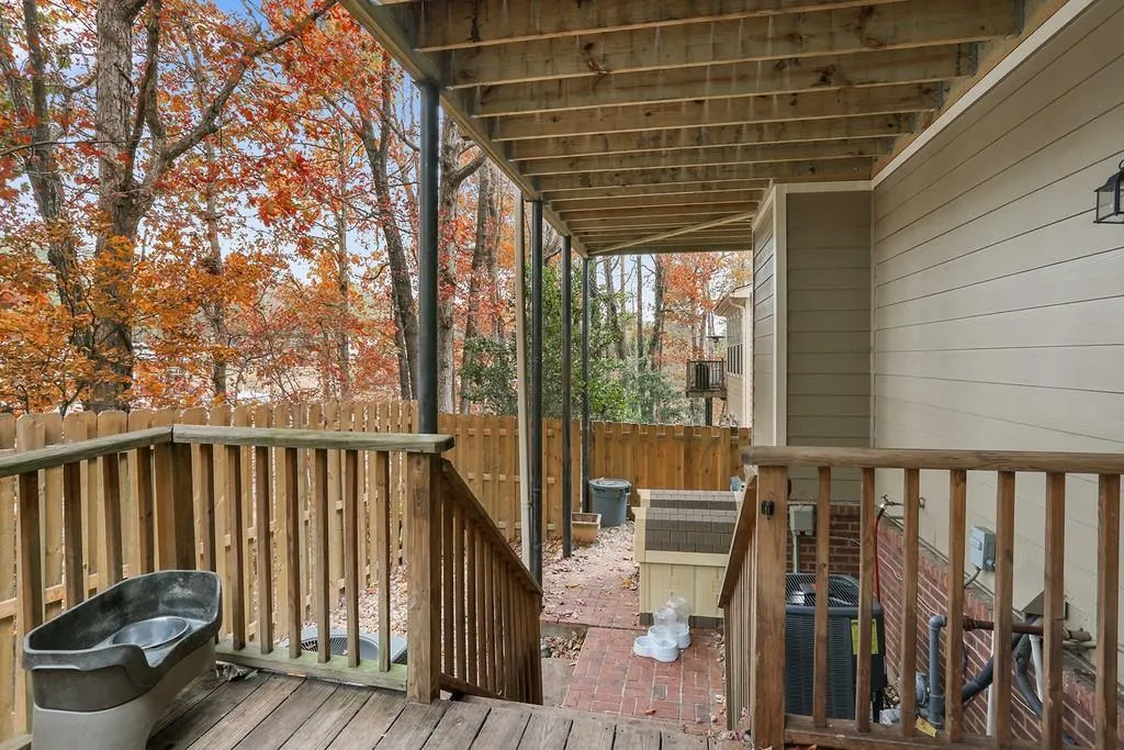 7155 Roswell Road Unit 53, Sandy Springs, Georgia 30328, 4 Bedrooms Bedrooms, ,3 BathroomsBathrooms,Residential,Sold,7155 Roswell Road Unit 53,6106871