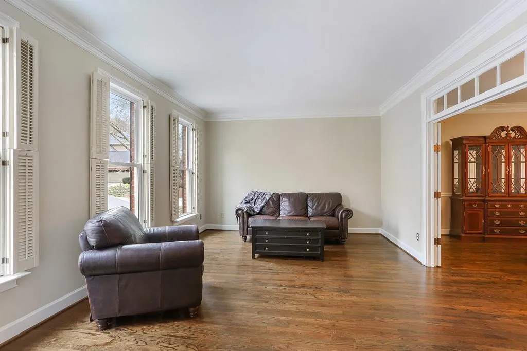 7155 Roswell Road Unit 53, Sandy Springs, Georgia 30328, 4 Bedrooms Bedrooms, ,3 BathroomsBathrooms,Residential,Sold,7155 Roswell Road Unit 53,6106871