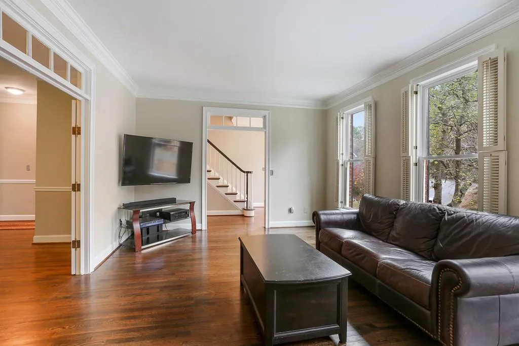 7155 Roswell Road Unit 53, Sandy Springs, Georgia 30328, 4 Bedrooms Bedrooms, ,3 BathroomsBathrooms,Residential,Sold,7155 Roswell Road Unit 53,6106871
