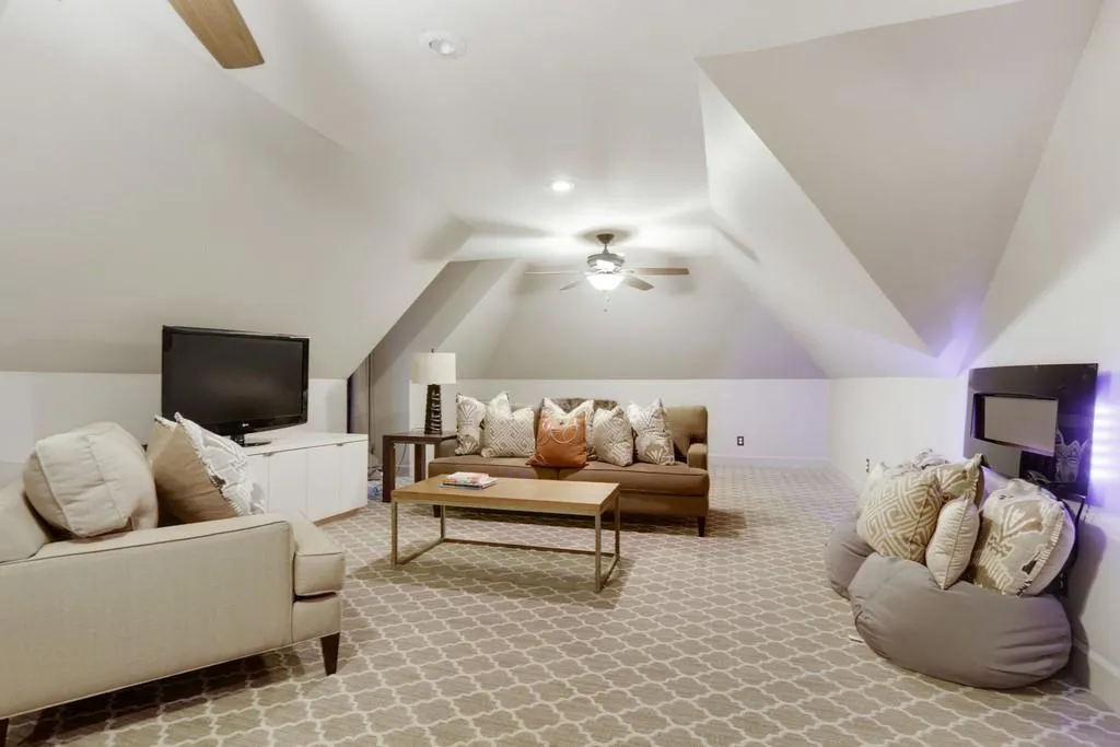 1295 W Garmon Road, Atlanta, Georgia 30327, 5 Bedrooms Bedrooms, ,5 BathroomsBathrooms,Residential,Sold,1295 W Garmon Road,6646263