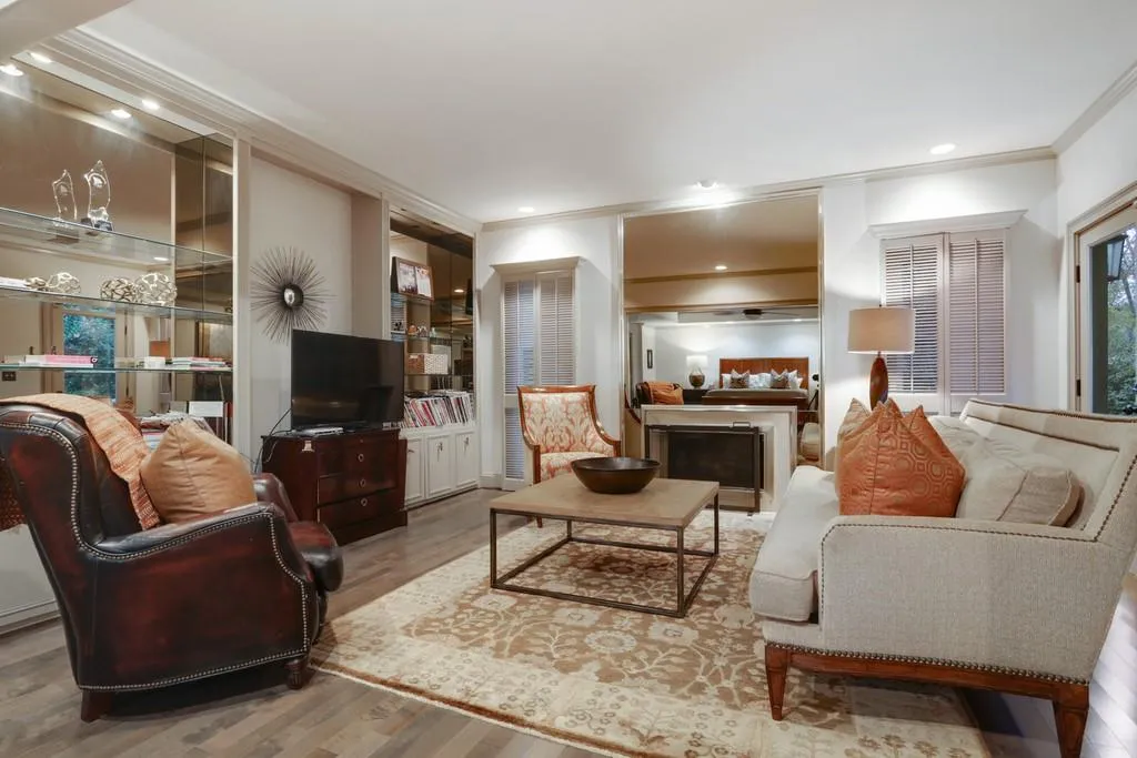 1295 W Garmon Road, Atlanta, Georgia 30327, 5 Bedrooms Bedrooms, ,5 BathroomsBathrooms,Residential,Sold,1295 W Garmon Road,6646263