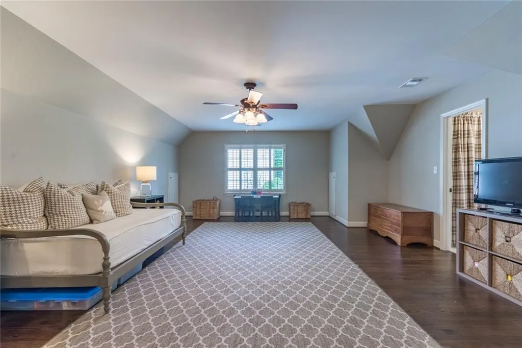 7690 Blandford Place, Sandy Springs, Georgia 30350, 6 Bedrooms Bedrooms, ,5 BathroomsBathrooms,Residential,Sold,7690 Blandford Place,6629843