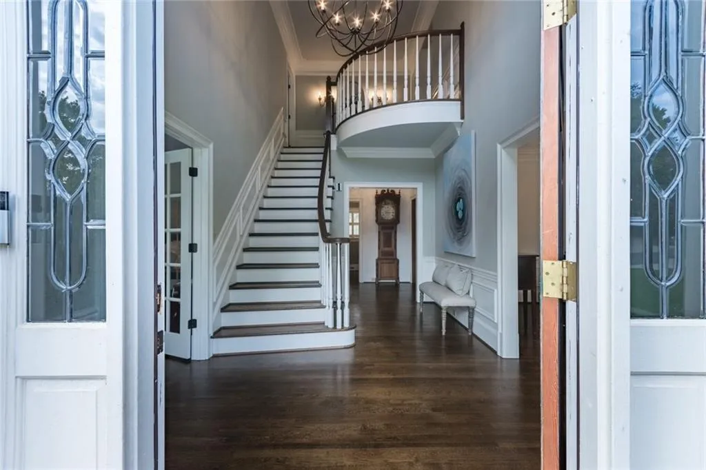 7690 Blandford Place, Sandy Springs, Georgia 30350, 6 Bedrooms Bedrooms, ,5 BathroomsBathrooms,Residential,Sold,7690 Blandford Place,6629843