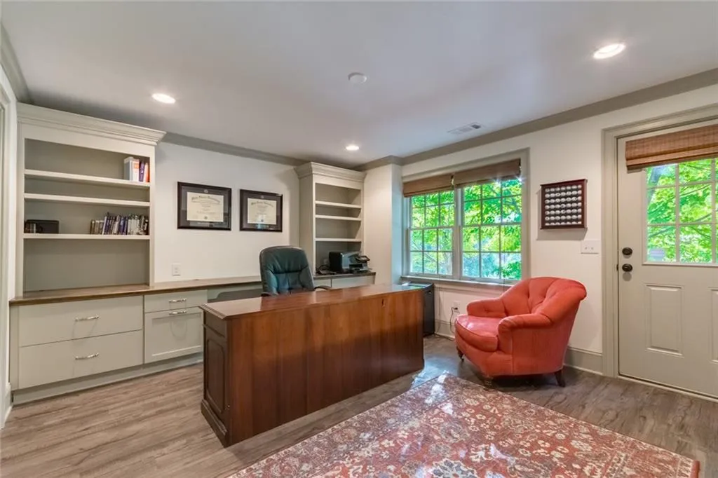7690 Blandford Place, Sandy Springs, Georgia 30350, 6 Bedrooms Bedrooms, ,5 BathroomsBathrooms,Residential,Sold,7690 Blandford Place,6629843