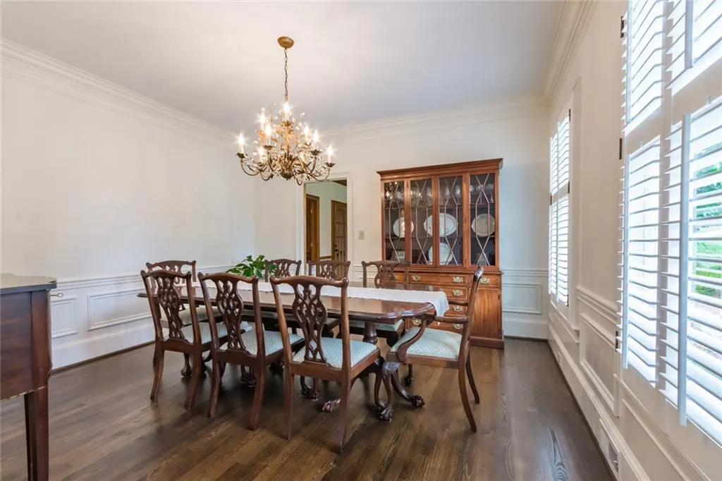 7690 Blandford Place, Sandy Springs, Georgia 30350, 6 Bedrooms Bedrooms, ,5 BathroomsBathrooms,Residential,Sold,7690 Blandford Place,6629843