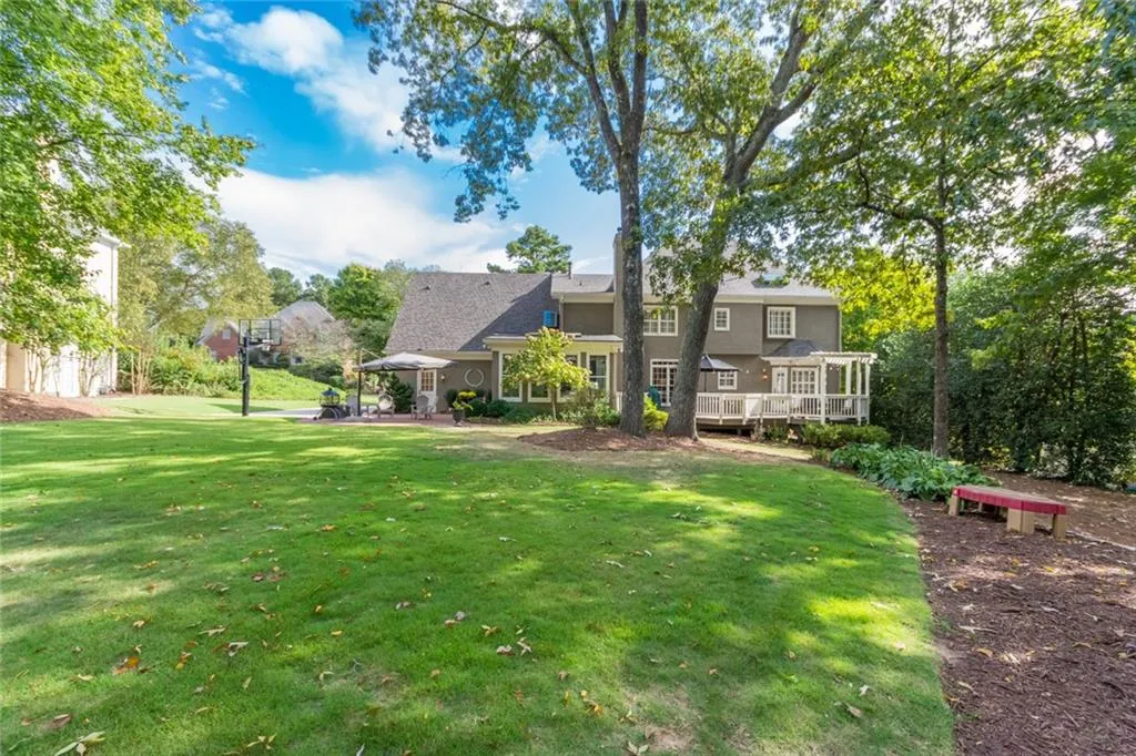 7690 Blandford Place, Sandy Springs, Georgia 30350, 6 Bedrooms Bedrooms, ,5 BathroomsBathrooms,Residential,Sold,7690 Blandford Place,6629843