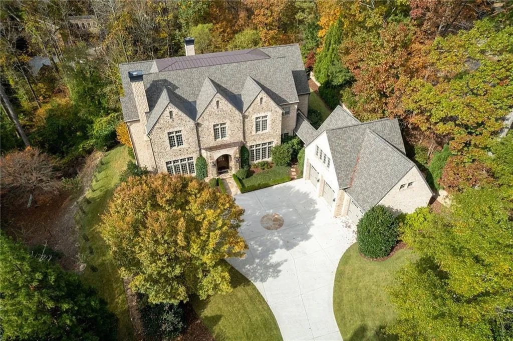 967 Crest Valley Drive, Sandy Springs, Georgia 30327, 6 Bedrooms Bedrooms, ,6 BathroomsBathrooms,Residential,Sold,967 Crest Valley Drive,7189897