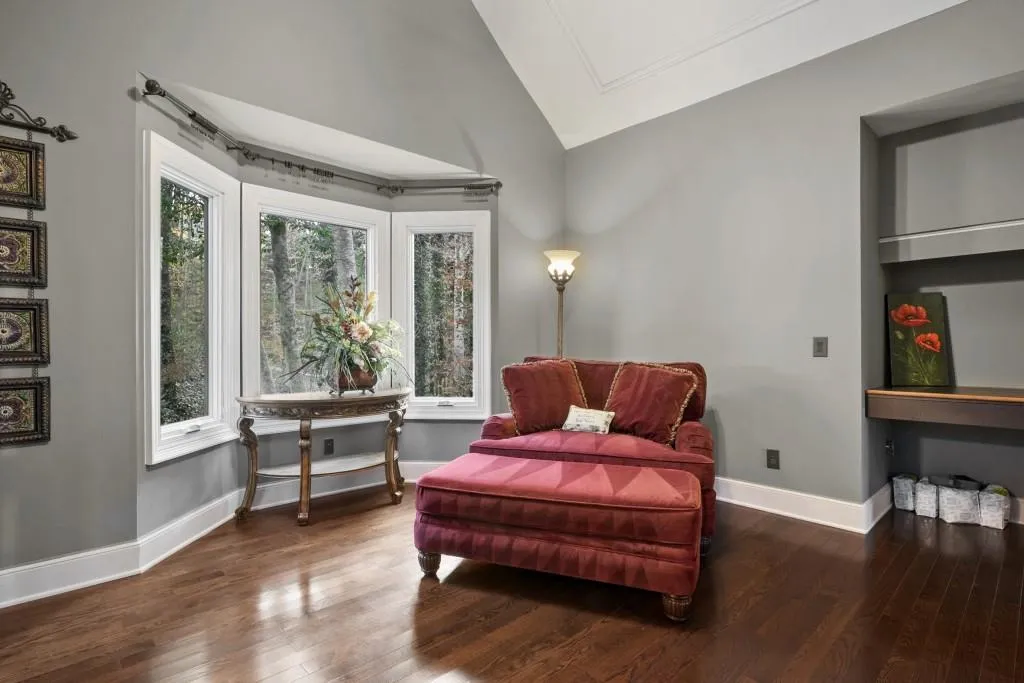 240 Grogans Lake Point, Sandy Springs, Georgia 30350, 6 Bedrooms Bedrooms, ,4 BathroomsBathrooms,Residential,Sold,240 Grogans Lake Point,6653915