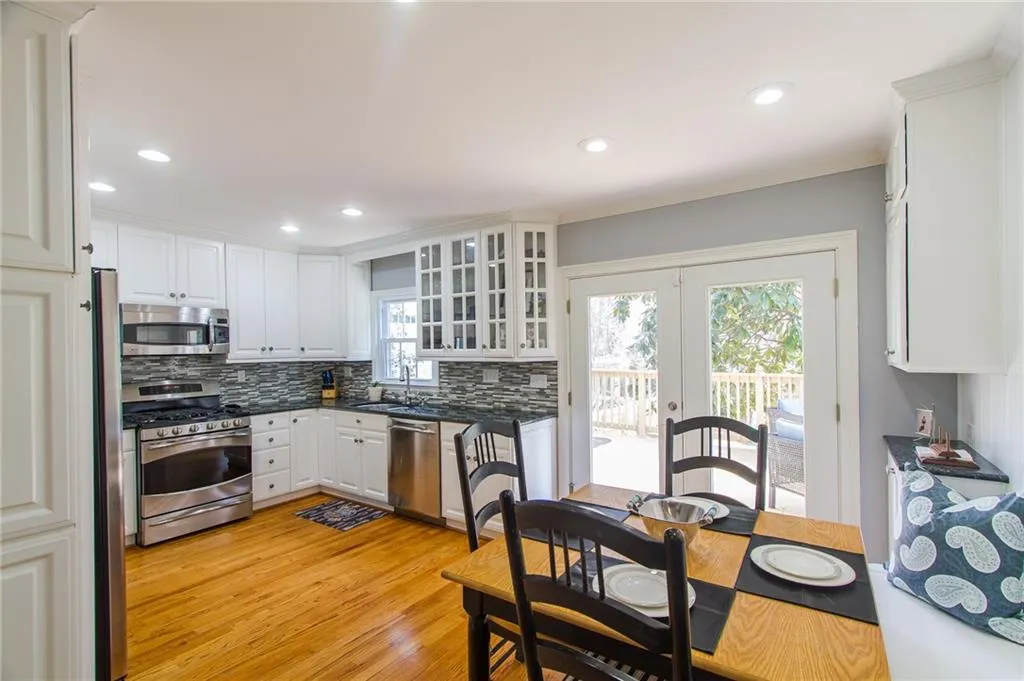 2885 Elliott Circle Ne, Atlanta, Georgia 30305, 3 Bedrooms Bedrooms, ,3 BathroomsBathrooms,Residential,Sold,2885 Elliott Circle Ne,5653004