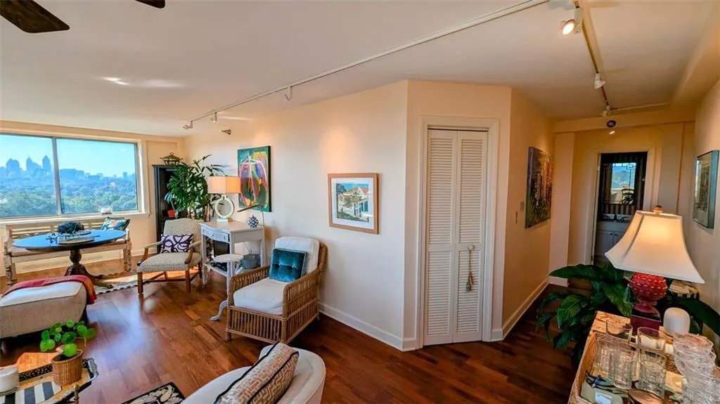 Living room/ hallway