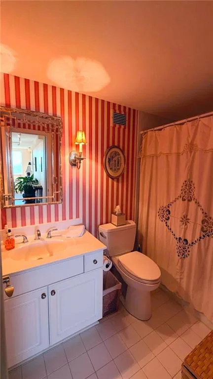 Hall Bathroom