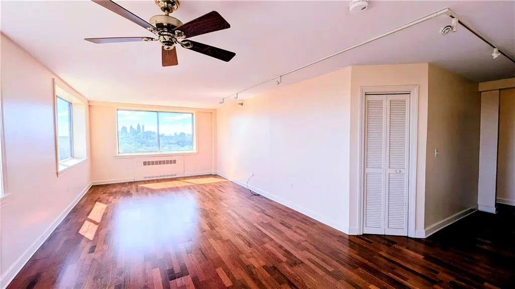 Living room/ hallway
