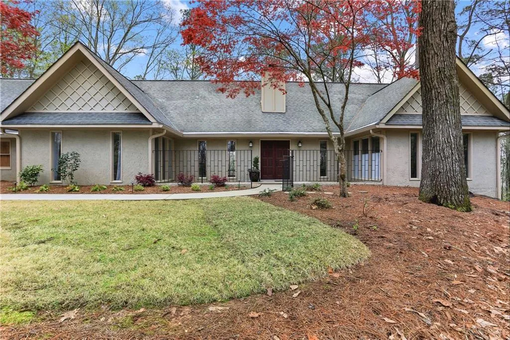 5 The Landing, Sandy Springs, Georgia 30350, 3 Bedrooms Bedrooms, ,3 BathroomsBathrooms,Residential,Sold,5 The Landing,6731854