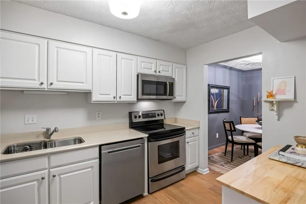 3476 Essex Avenue Unit 85, Atlanta, Georgia 30339, 2 Bedrooms Bedrooms, ,2 BathroomsBathrooms,Residential,For Sale,3476 Essex Avenue Unit 85,7636541