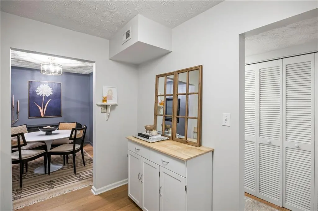 3476 Essex Avenue Unit 85, Atlanta, Georgia 30339, 2 Bedrooms Bedrooms, ,2 BathroomsBathrooms,Residential,For Sale,3476 Essex Avenue Unit 85,7636541
