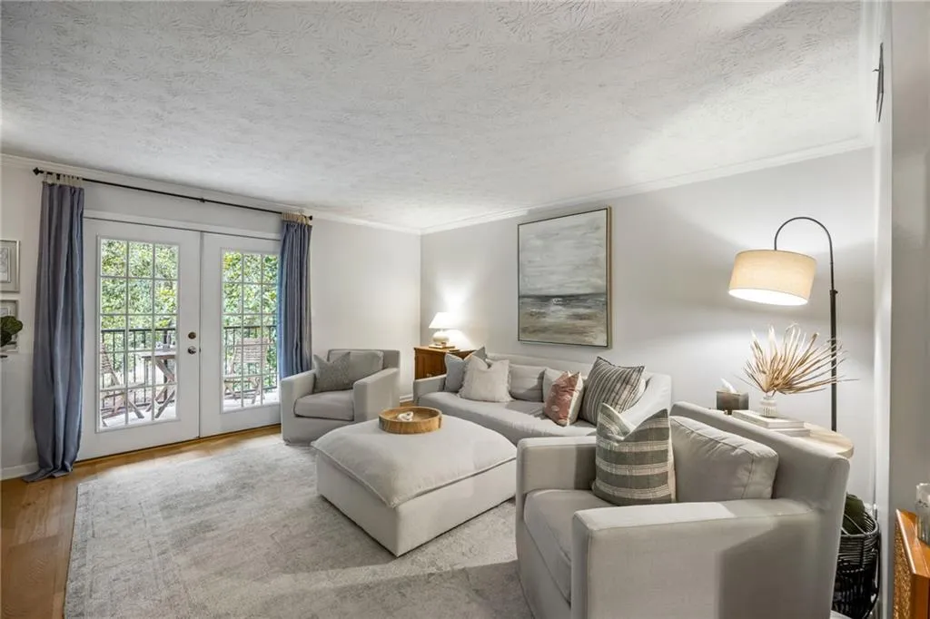 3476 Essex Avenue Unit 85, Atlanta, Georgia 30339, 2 Bedrooms Bedrooms, ,2 BathroomsBathrooms,Residential,For Sale,3476 Essex Avenue Unit 85,7636541