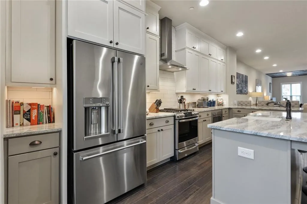 243 Franklin Road, Atlanta, Georgia 30342, 3 Bedrooms Bedrooms, ,3 BathroomsBathrooms,Residential,Sold,243 Franklin Road,6802103