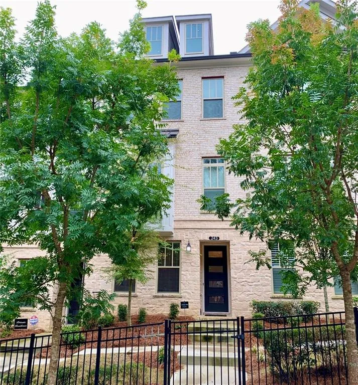 243 Franklin Road, Atlanta, Georgia 30342, 3 Bedrooms Bedrooms, ,3 BathroomsBathrooms,Residential,Sold,243 Franklin Road,6802103