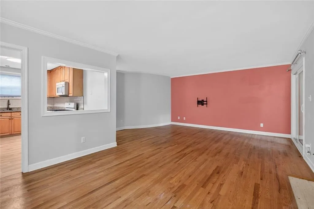 5400 Roswell Road Unit L6, Atlanta, Georgia 30342, 2 Bedrooms Bedrooms, 0 ,2 BathroomsBathrooms,Residential,For Sale,5400 Roswell Road Unit L6,7779721