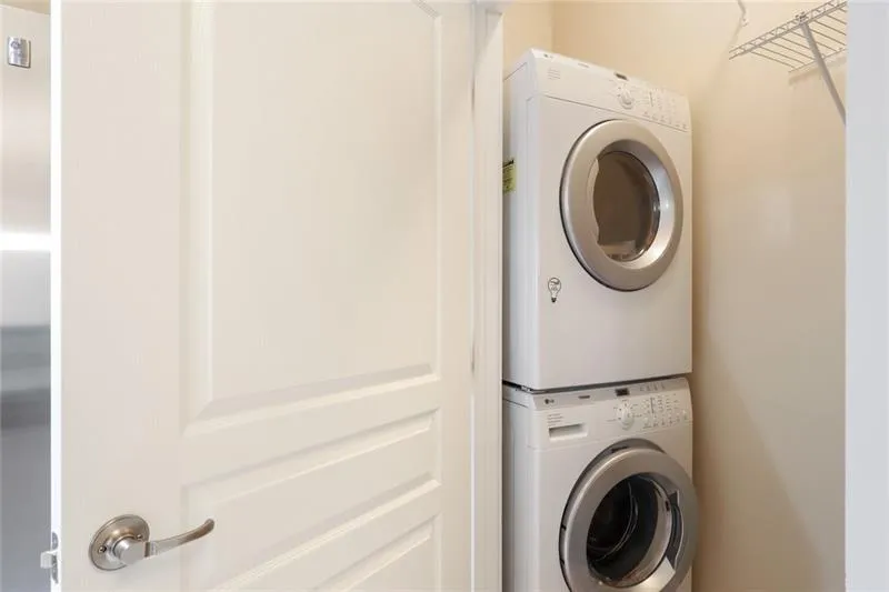 799 Hammond Drive Unit 126, Sandy Springs, Georgia 30328, 1 Bedroom Bedrooms, ,1 BathroomBathrooms,Residential,Sold,799 Hammond Drive Unit 126,6831423