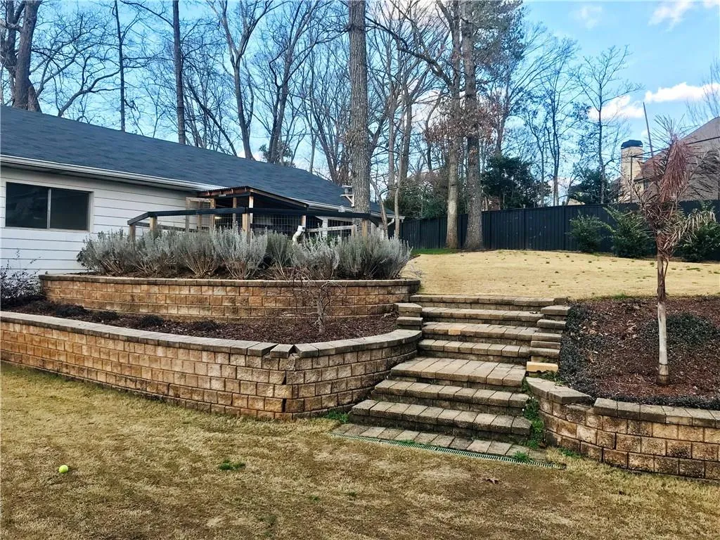 835 Glenairy Drive, Atlanta, Georgia 30328, 3 Bedrooms Bedrooms, ,3 BathroomsBathrooms,Residential,Sold,835 Glenairy Drive,7007418