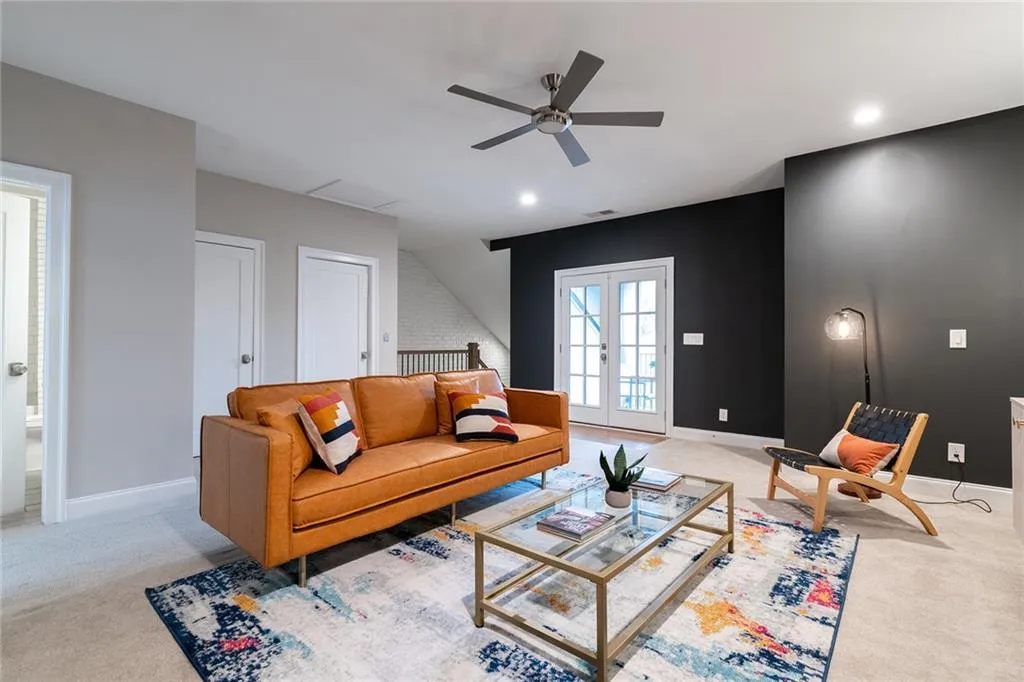 124 W Wieuca Road Ne, Atlanta, Georgia 30342, 4 Bedrooms Bedrooms, ,4 BathroomsBathrooms,Residential,Sold,124 W Wieuca Road Ne,7386295