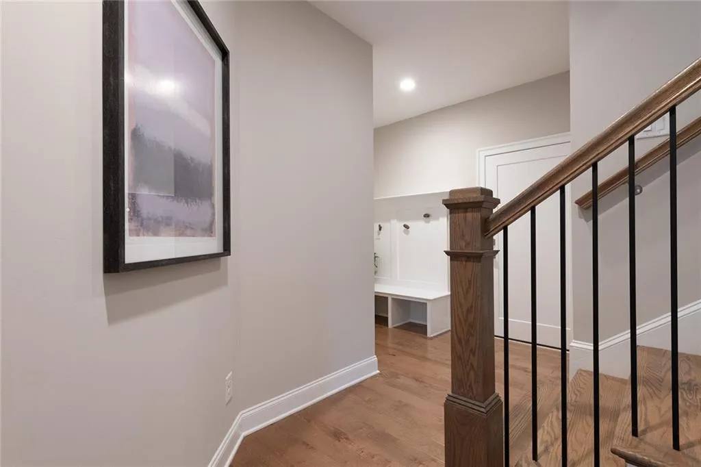 124 W Wieuca Road Ne, Atlanta, Georgia 30342, 4 Bedrooms Bedrooms, ,4 BathroomsBathrooms,Residential,Sold,124 W Wieuca Road Ne,7386295