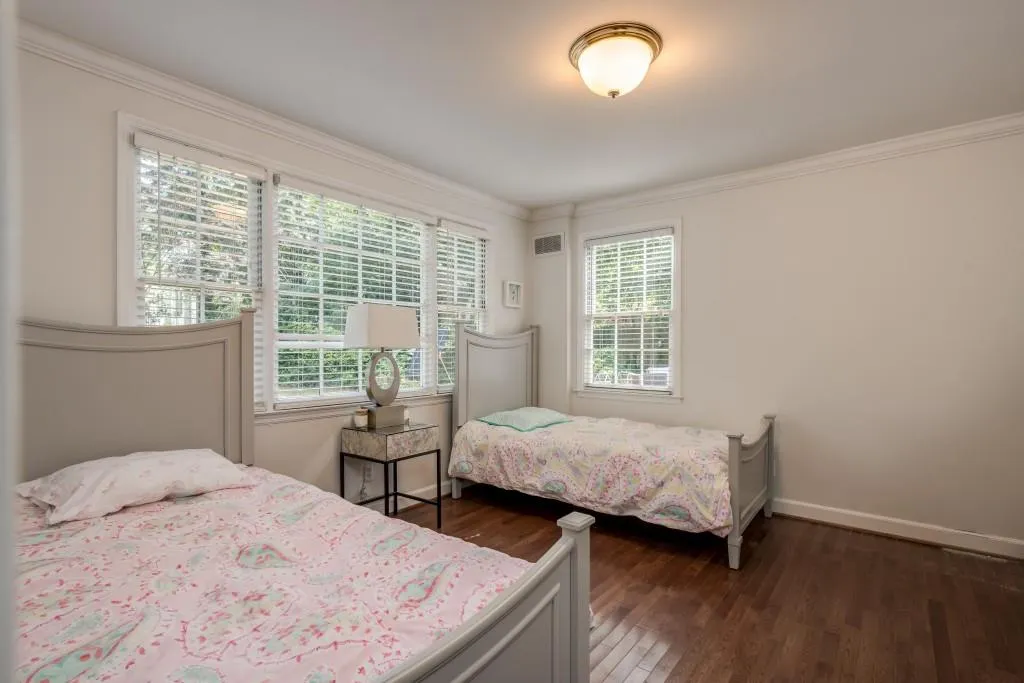394 Pine Forest Road, Atlanta, Georgia 30342, 3 Bedrooms Bedrooms, ,2 BathroomsBathrooms,Residential,Sold,394 Pine Forest Road,6587445