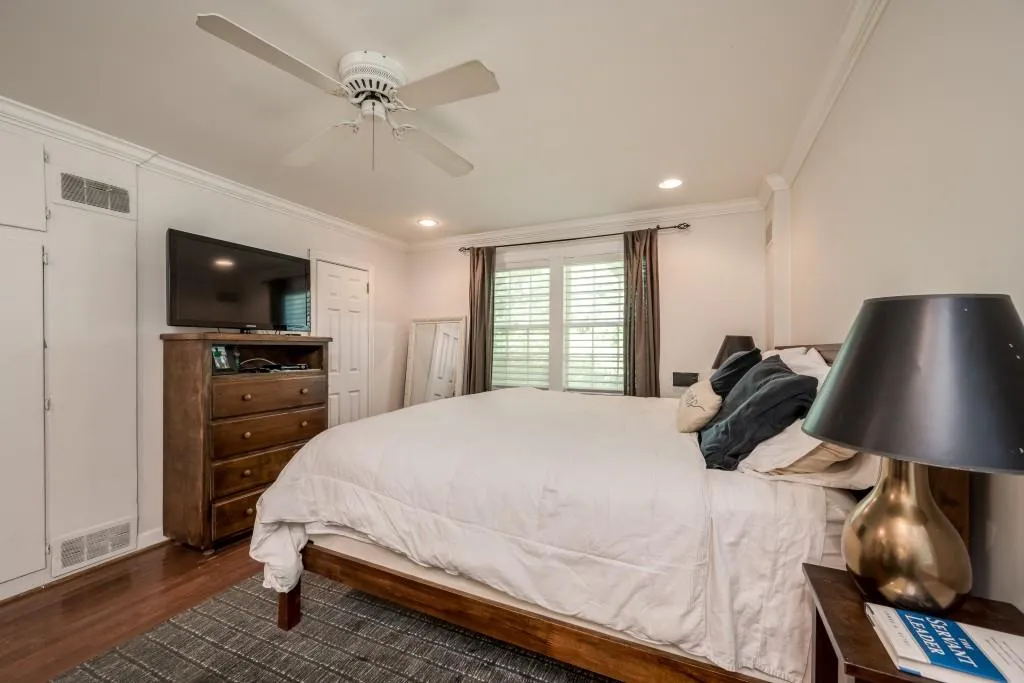 394 Pine Forest Road, Atlanta, Georgia 30342, 3 Bedrooms Bedrooms, ,2 BathroomsBathrooms,Residential,Sold,394 Pine Forest Road,6587445