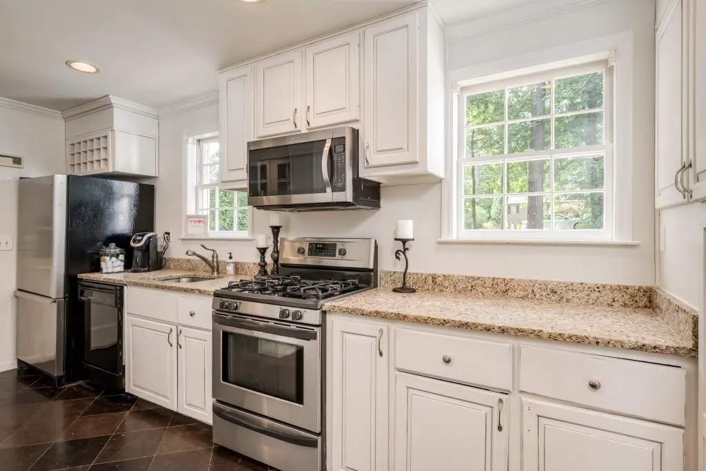 394 Pine Forest Road, Atlanta, Georgia 30342, 3 Bedrooms Bedrooms, ,2 BathroomsBathrooms,Residential,Sold,394 Pine Forest Road,6587445