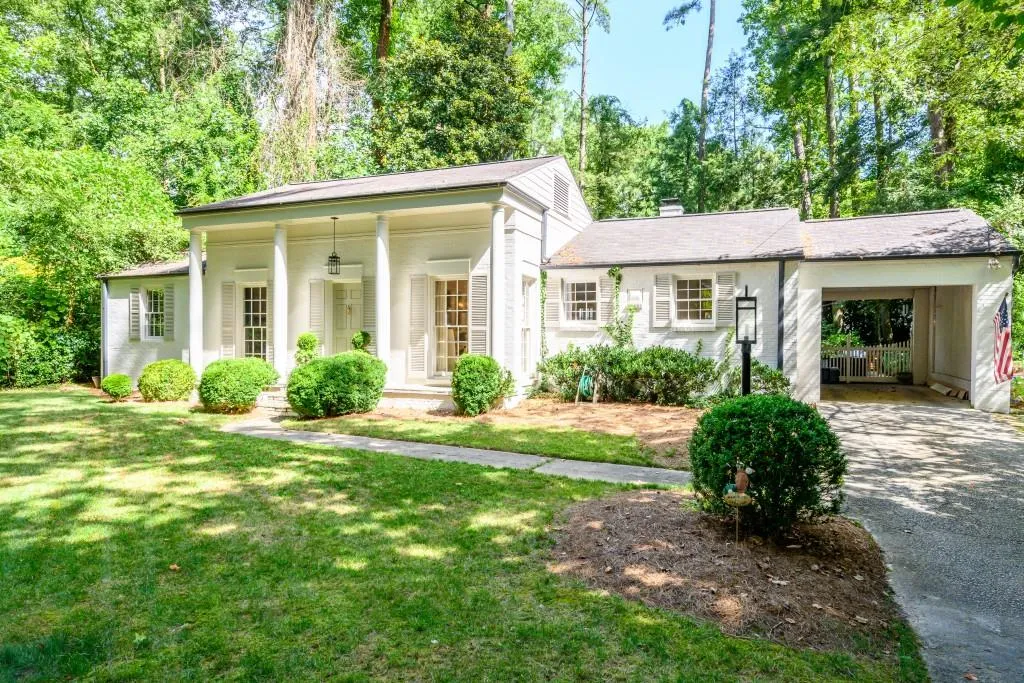 394 Pine Forest Road, Atlanta, Georgia 30342, 3 Bedrooms Bedrooms, ,2 BathroomsBathrooms,Residential,Sold,394 Pine Forest Road,6587445