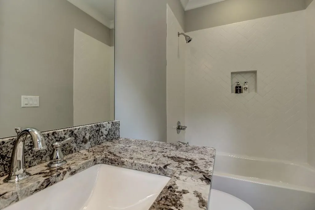 53 Mount Paran Road Ne, Sandy Springs, Georgia 30342, 6 Bedrooms Bedrooms, ,5 BathroomsBathrooms,Residential,Sold,53 Mount Paran Road Ne,5573654