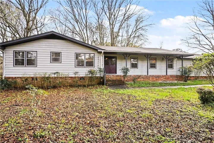 1590 S Colonial Drive Sw, Conyers, Georgia 30094