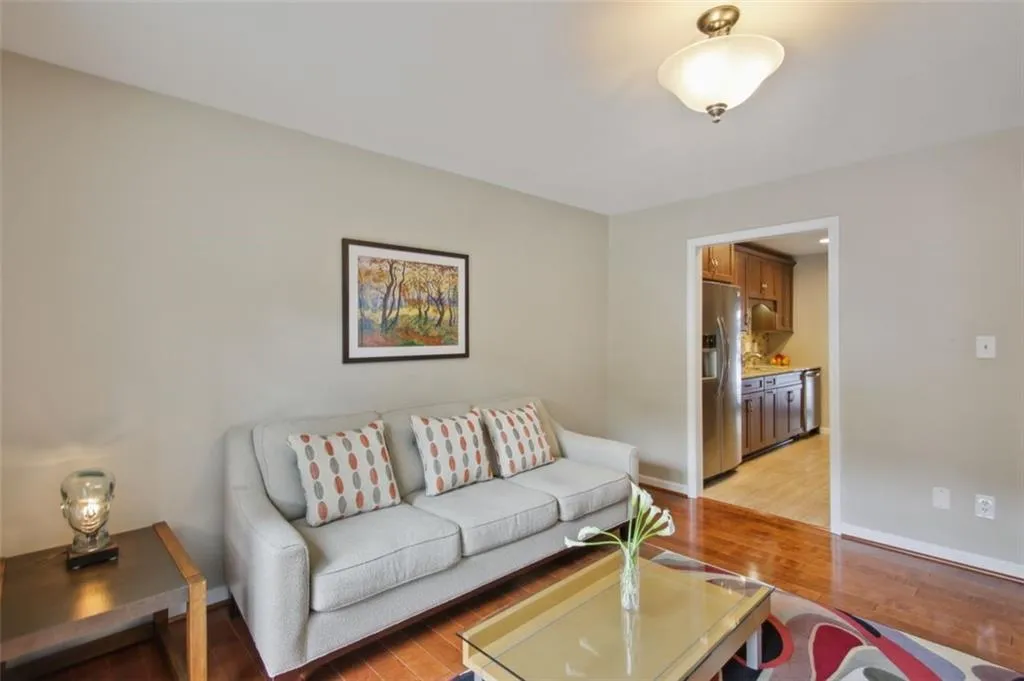 41 Forrest Place, Atlanta, Georgia 30328, 3 Bedrooms Bedrooms, ,2 BathroomsBathrooms,Residential,Sold,41 Forrest Place,7054062