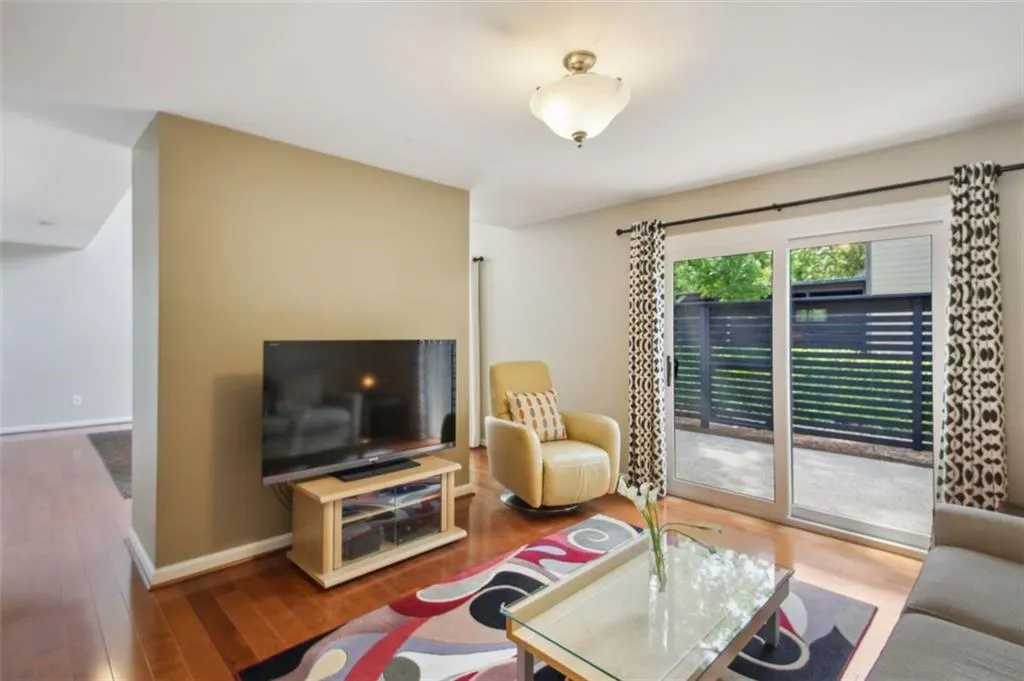 41 Forrest Place, Atlanta, Georgia 30328, 3 Bedrooms Bedrooms, ,2 BathroomsBathrooms,Residential,Sold,41 Forrest Place,7054062