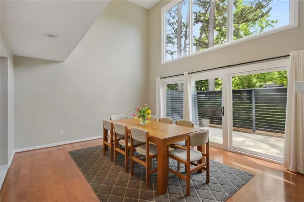 41 Forrest Place, Atlanta, Georgia 30328, 3 Bedrooms Bedrooms, ,2 BathroomsBathrooms,Residential,Sold,41 Forrest Place,7054062