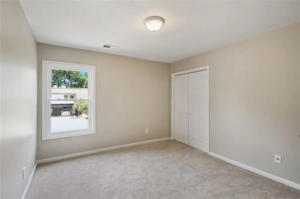 41 Forrest Place, Atlanta, Georgia 30328, 3 Bedrooms Bedrooms, ,2 BathroomsBathrooms,Residential,Sold,41 Forrest Place,7054062