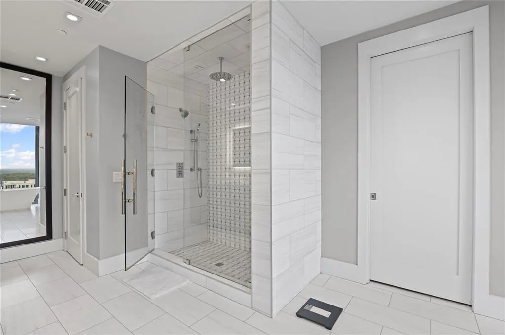 3107 Peachtree Rd, Atlanta, Georgia 30305, 3 Bedrooms Bedrooms, ,3 BathroomsBathrooms,Residential,For Sale,3107 Peachtree Rd,7670972 3107 Peachtree Rd, Atlanta, Georgia 30305, 3 Bedrooms Bedrooms, ,3 BathroomsBathrooms,Residential,For Sale,3107 Peachtree Rd,7670972