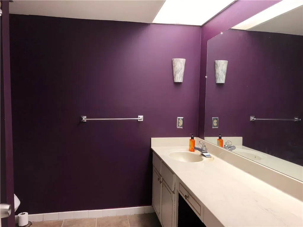6851 Roswell Road Unit D24, Sandy Springs, Georgia 30328, 2 Bedrooms Bedrooms, ,2 BathroomsBathrooms,Residential,Sold,6851 Roswell Road Unit D24,6752225