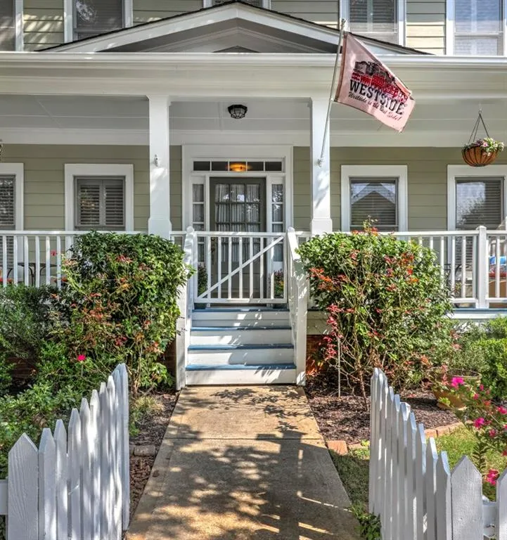 2093 River Way Nw, Atlanta, Georgia 30318, 5 Bedrooms Bedrooms, ,4 BathroomsBathrooms,Residential,Sold,2093 River Way Nw,6069972