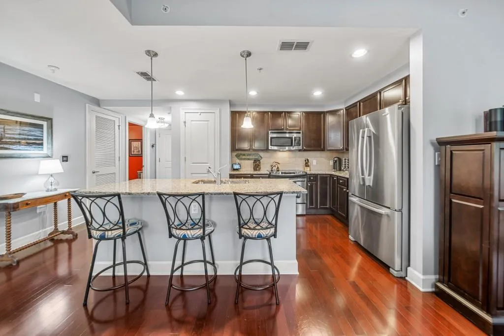 200 River Vista Drive Unit 337, Atlanta, Georgia 30339, 2 Bedrooms Bedrooms, ,2 BathroomsBathrooms,Residential,Sold,200 River Vista Drive Unit 337,7099855