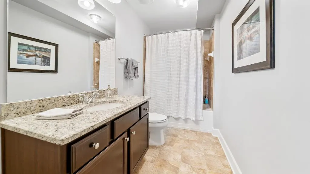 200 River Vista Drive Unit 337, Atlanta, Georgia 30339, 2 Bedrooms Bedrooms, ,2 BathroomsBathrooms,Residential,Sold,200 River Vista Drive Unit 337,7099855