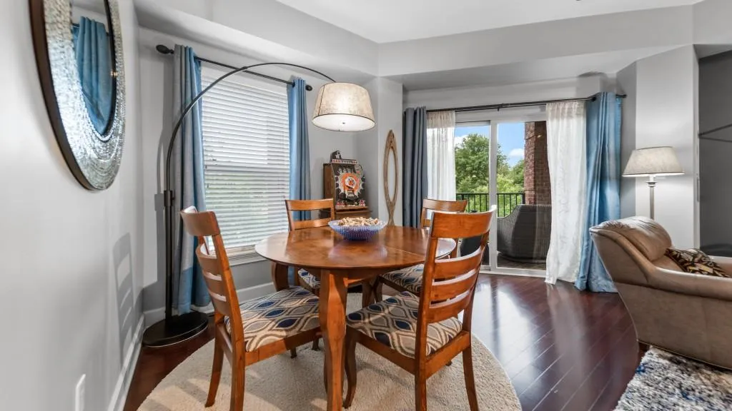 200 River Vista Drive Unit 337, Atlanta, Georgia 30339, 2 Bedrooms Bedrooms, ,2 BathroomsBathrooms,Residential,Sold,200 River Vista Drive Unit 337,7099855